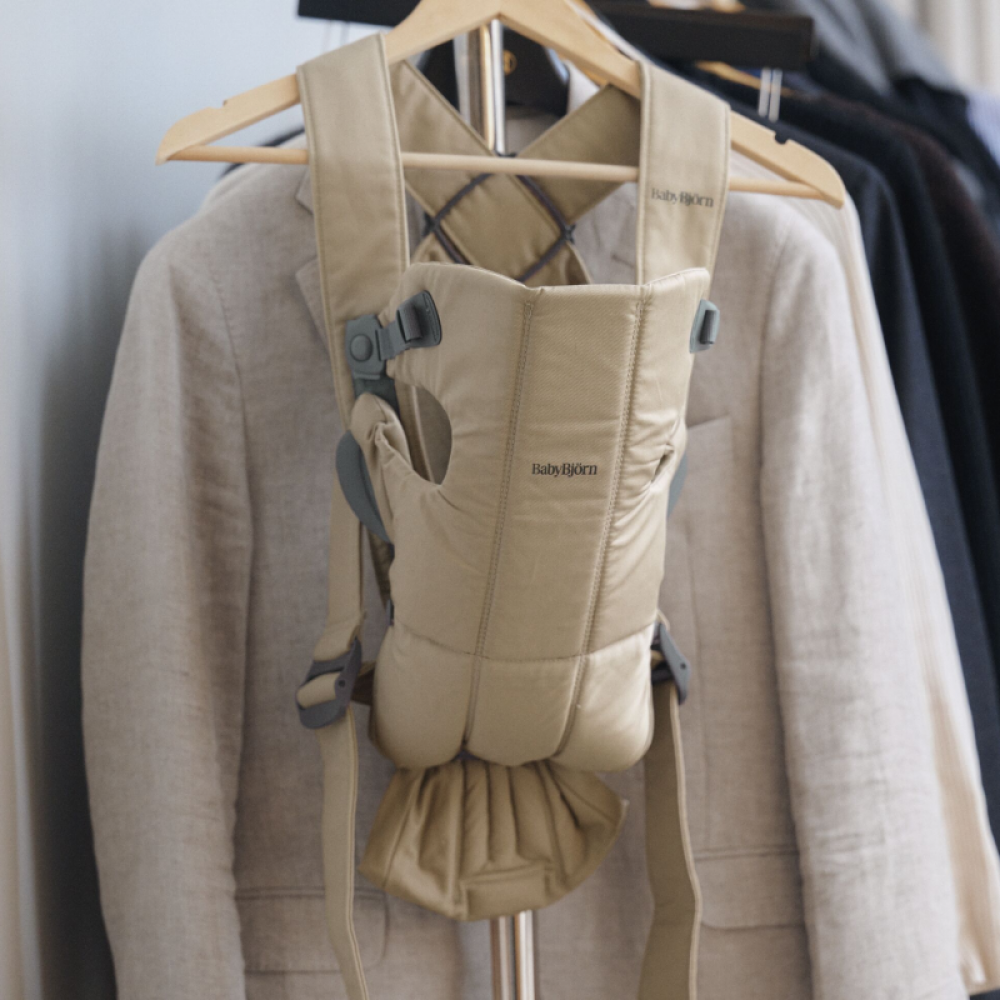 Μάρσιπος BabyBjorn Mini Woven Beige Μάρσιπος BabyBjorn Mini Woven Beige