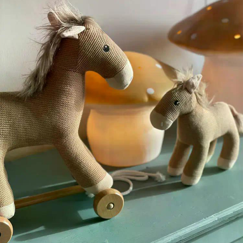 Αλογάκι με Ρόδες Egmont Τoys Pull-Along Henry